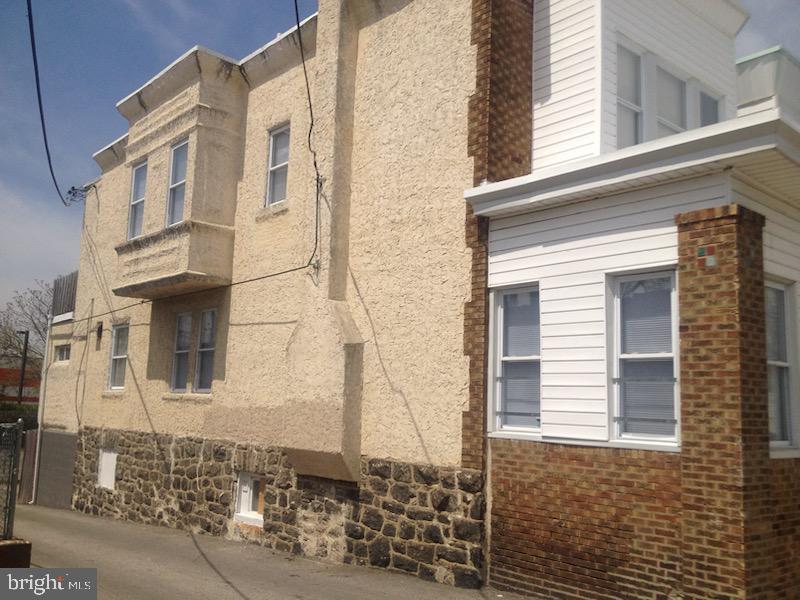 1032 S 57th St