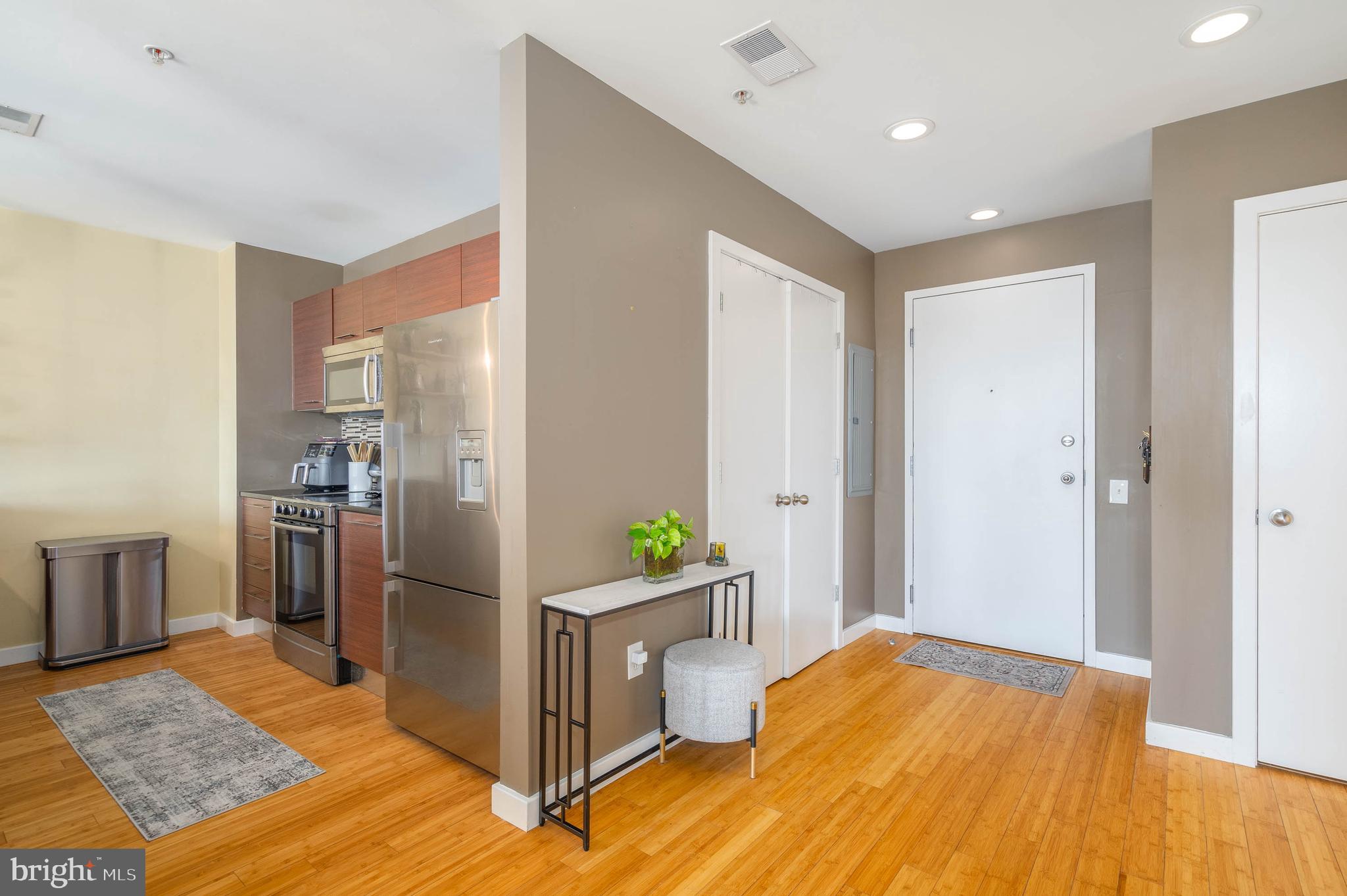 934-50 N 3rd St 401