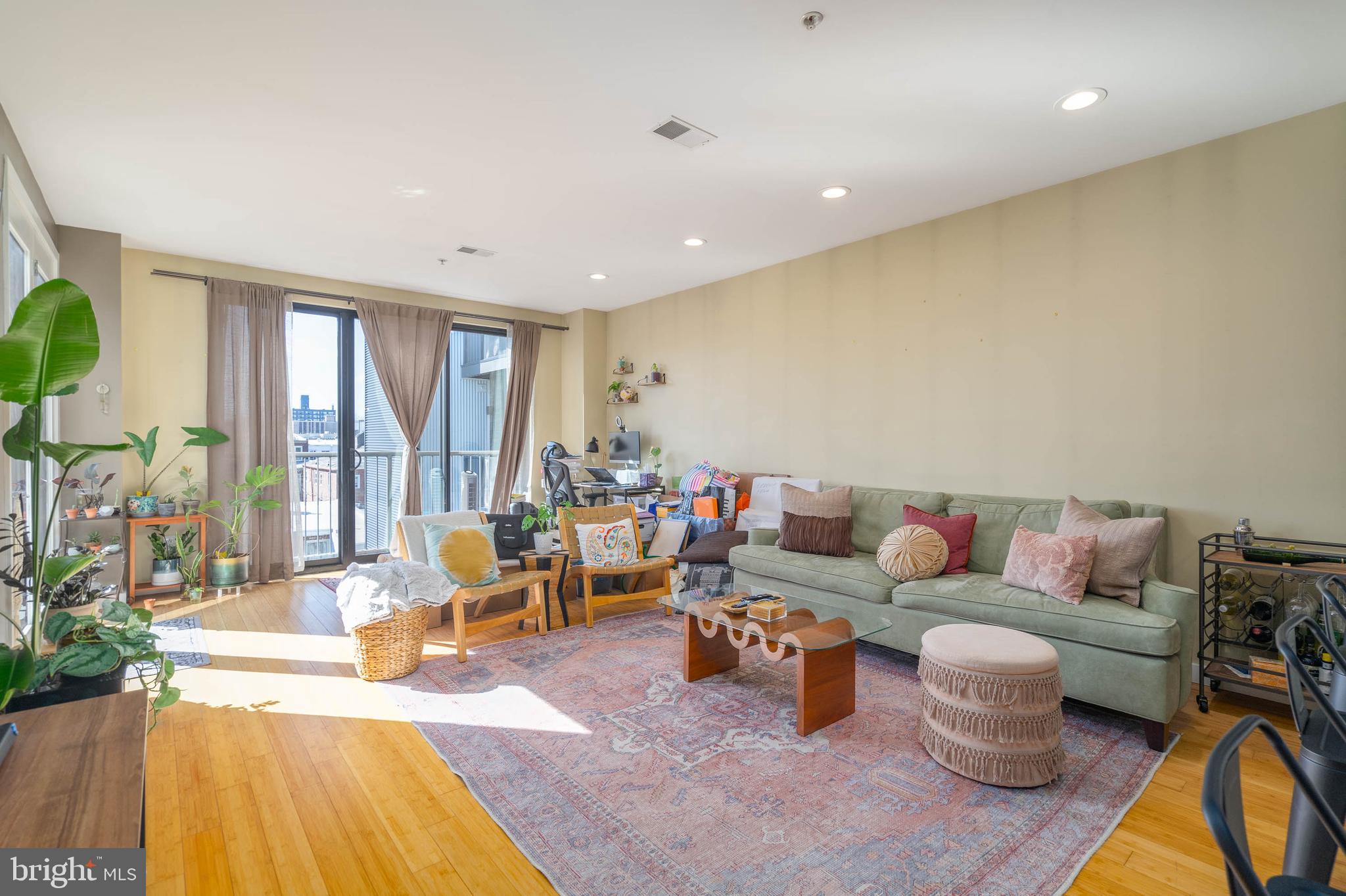 934-50 N 3rd St 401