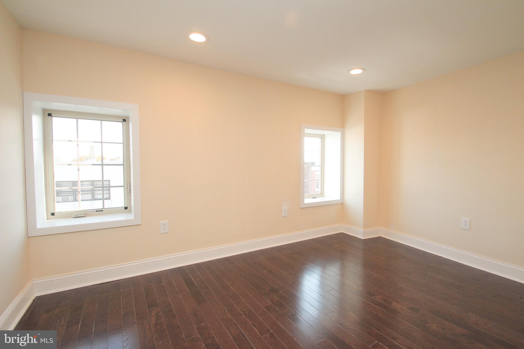 1218-20 S 8TH ST #4