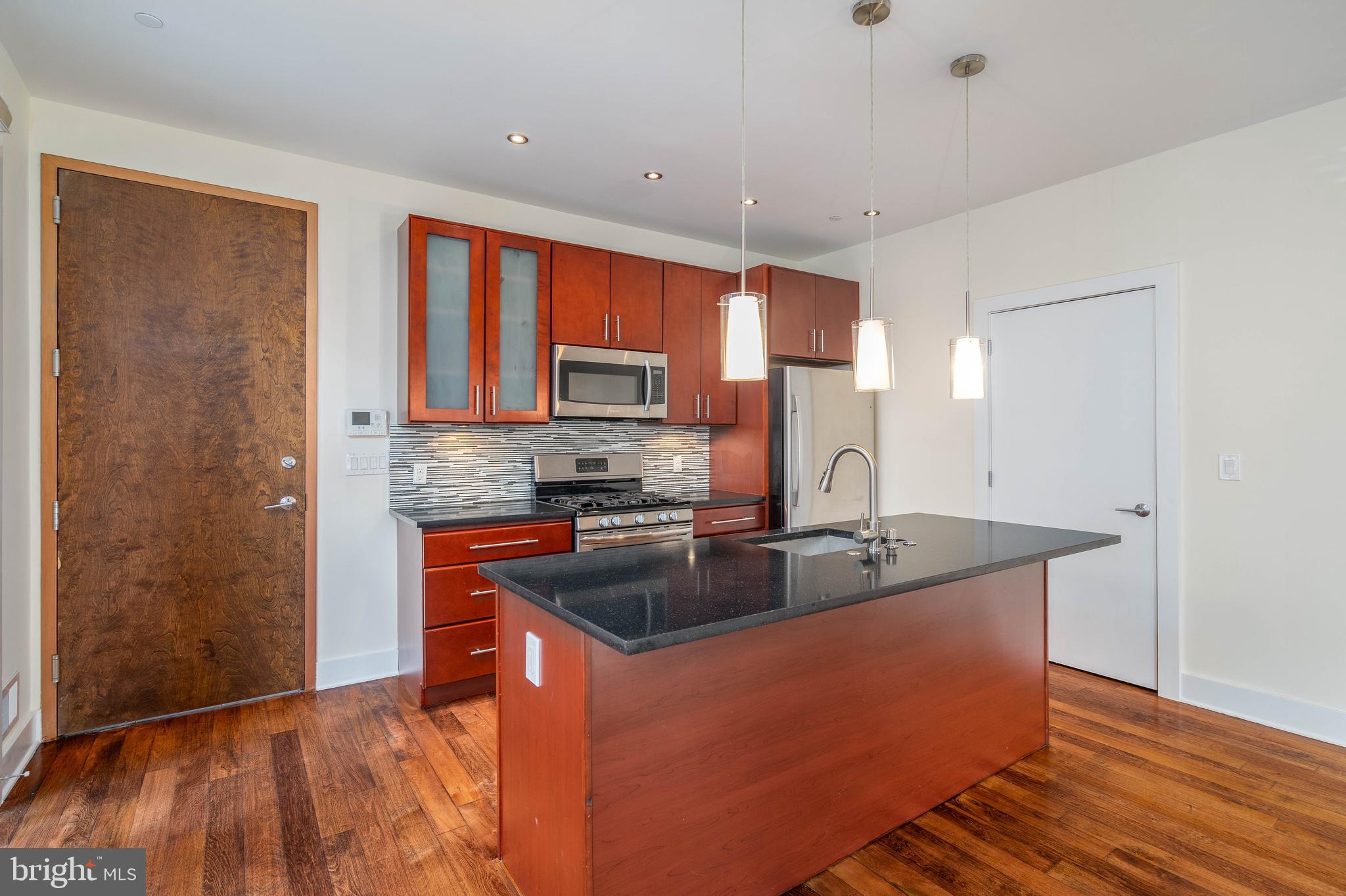 1532-36 N 2nd St #27