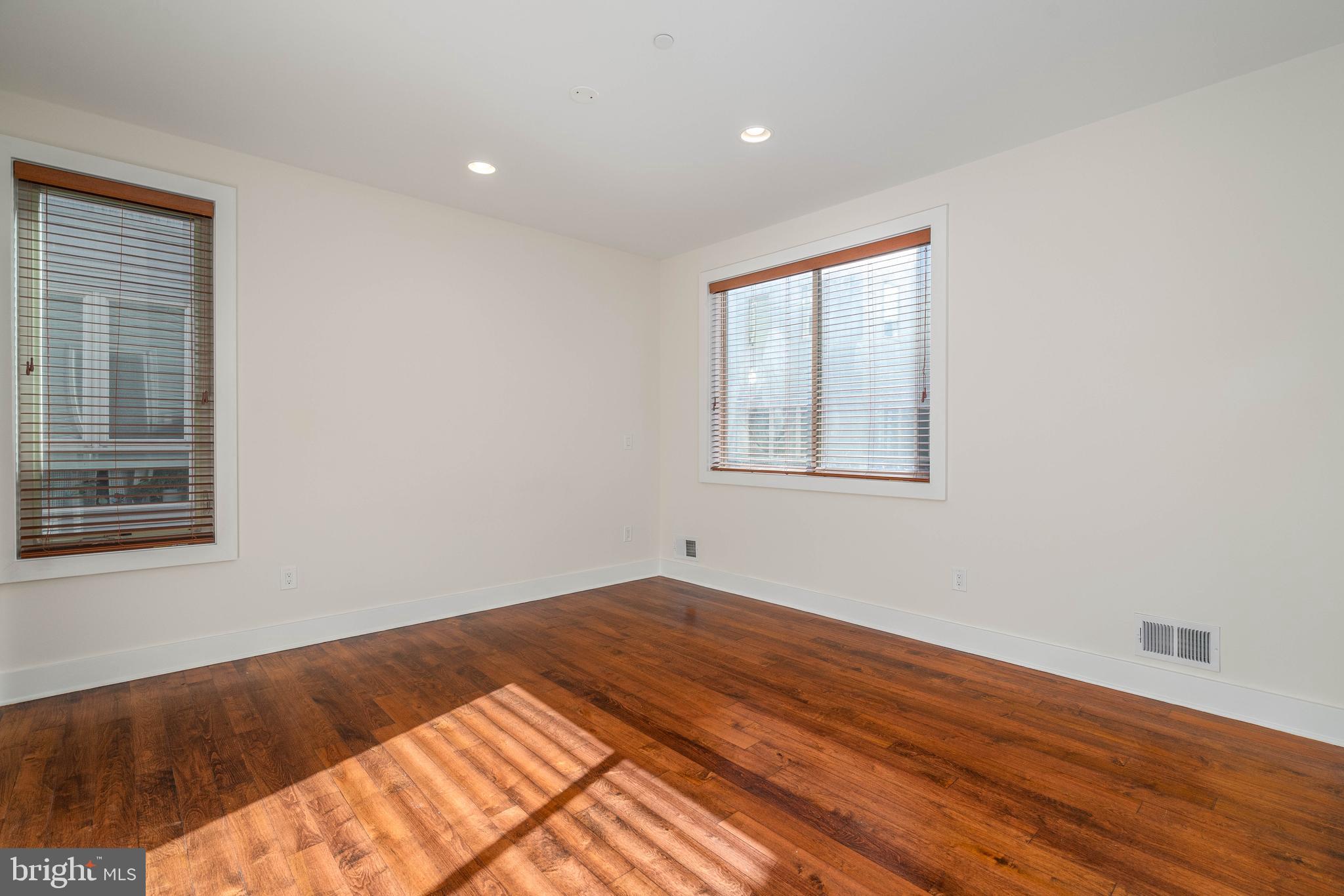 1532-36 N 2nd St #27