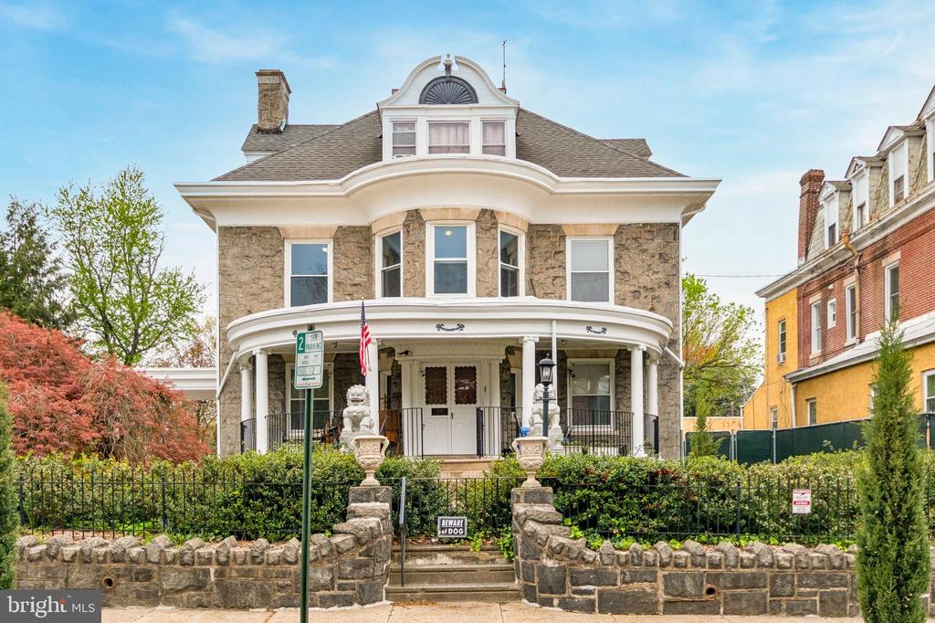 5024 Penn St