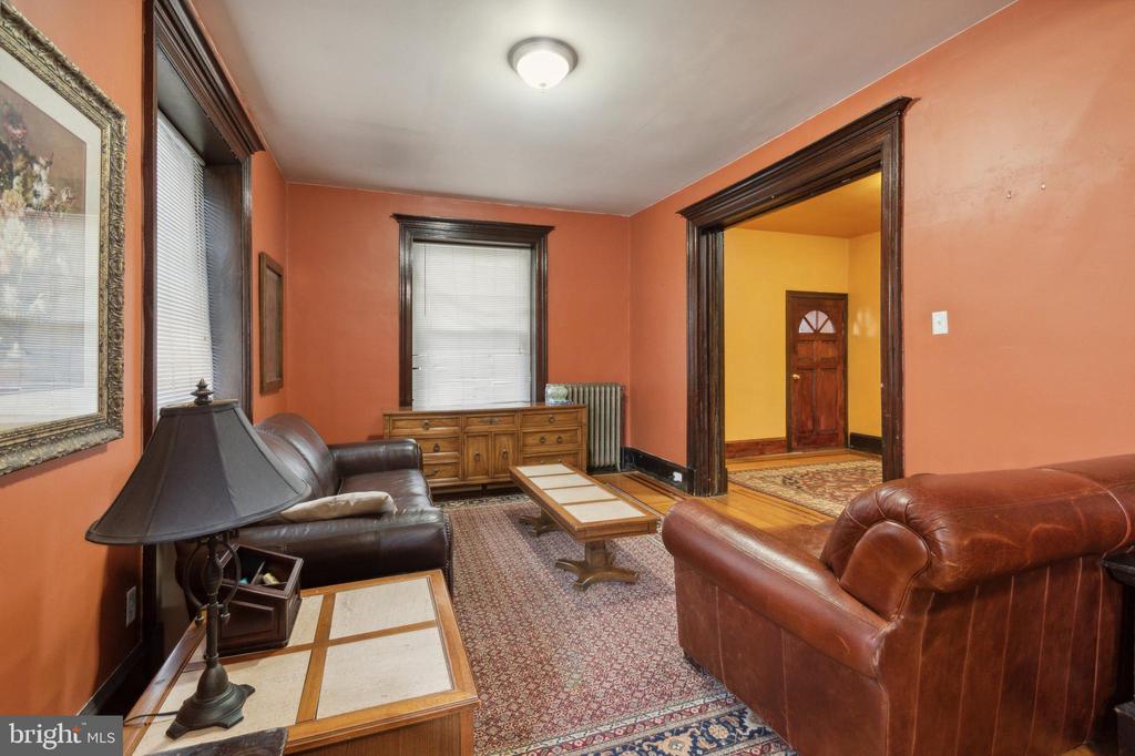 5024 Penn St