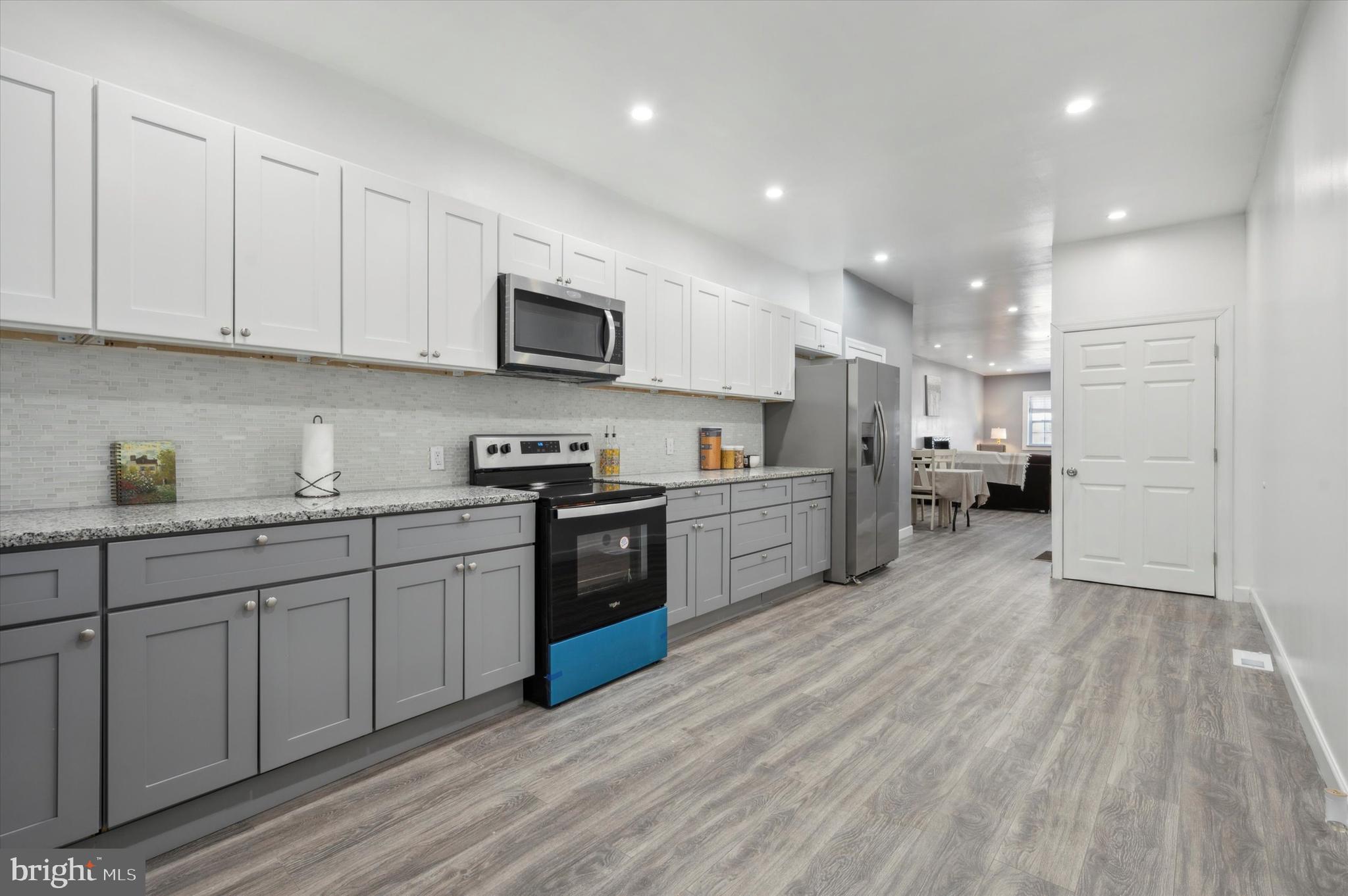 5966 Springfield Ave