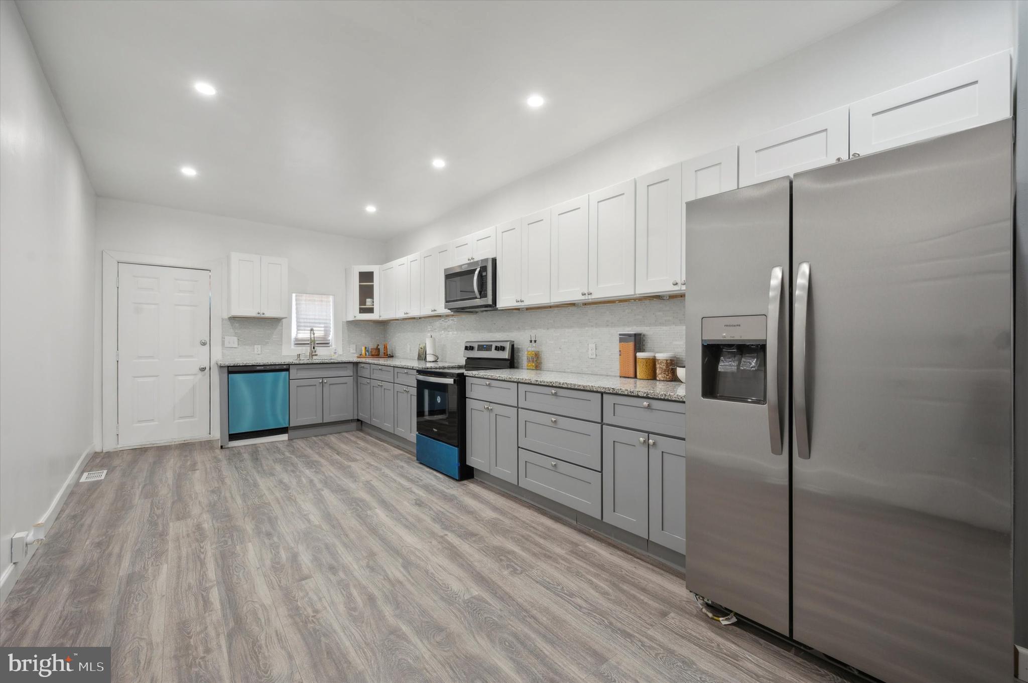 5966 Springfield Ave