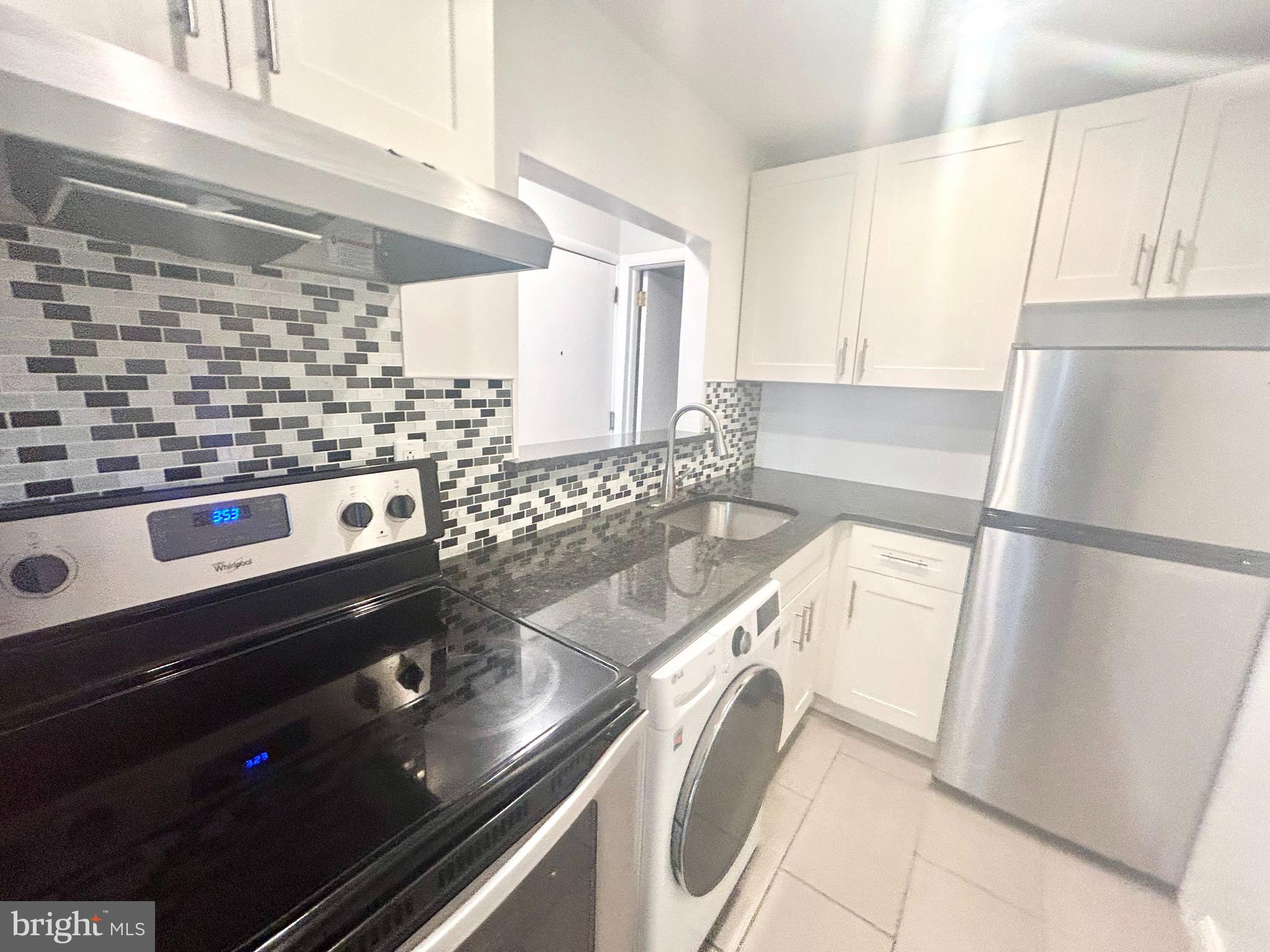 2015 Walnut St #306a