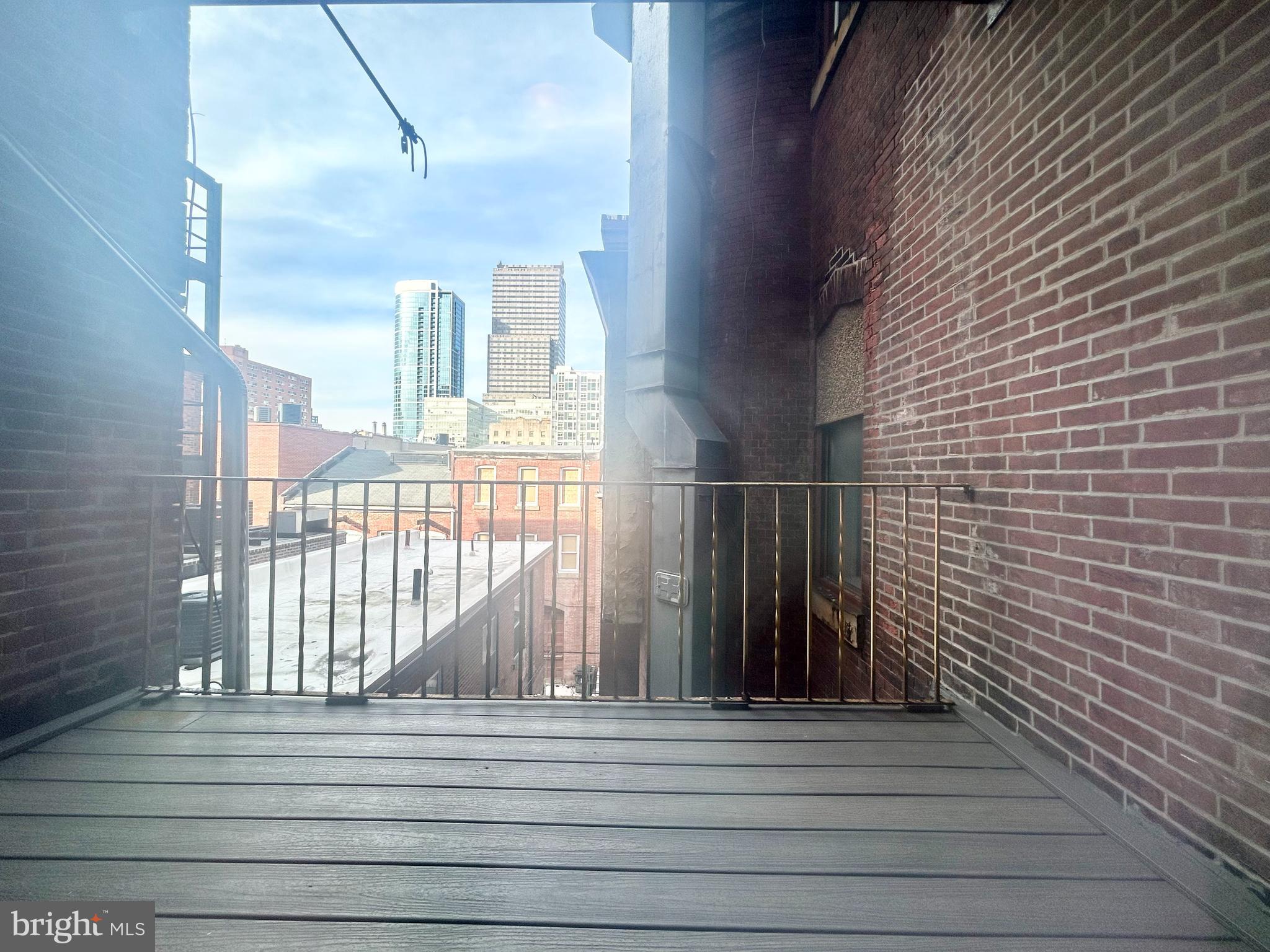 2015 Walnut St #306a