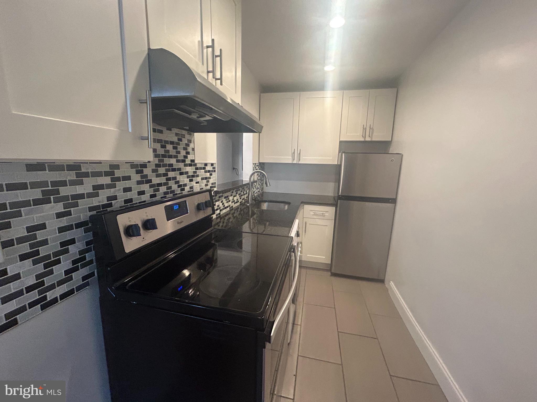 2015 Walnut St #306a