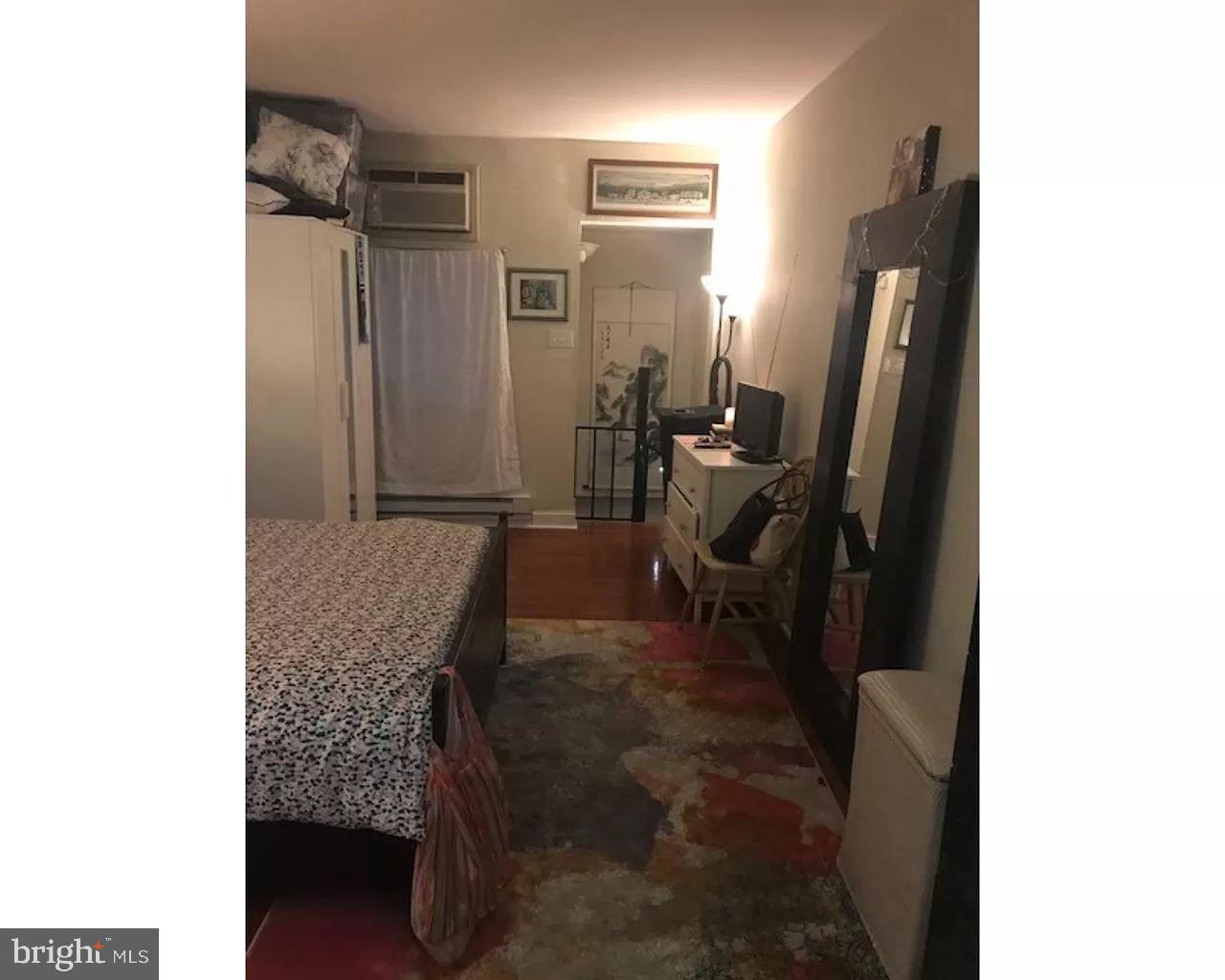 2015 WALNUT ST #201A