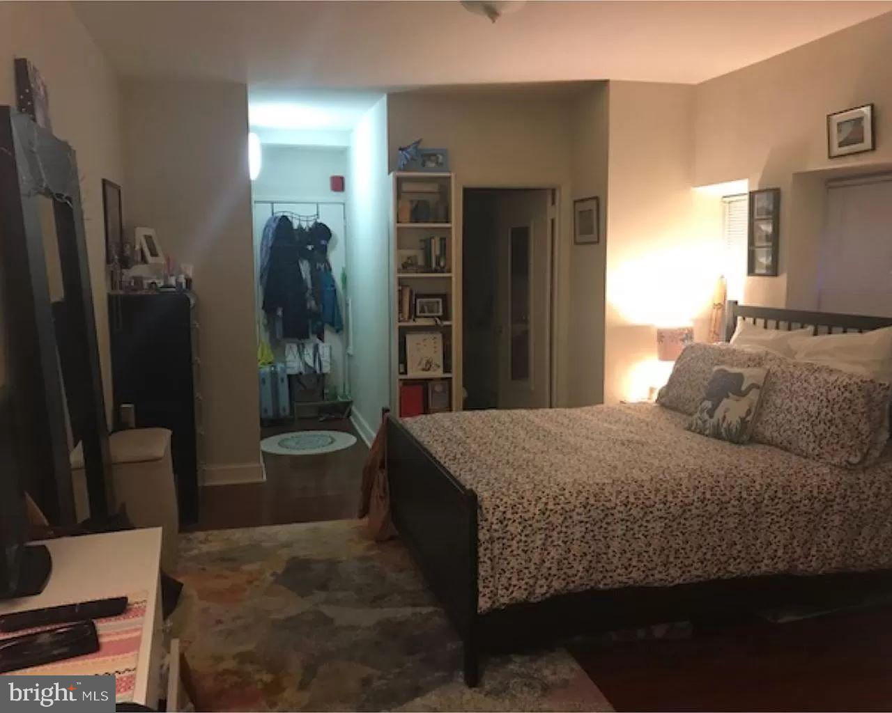 2015 WALNUT ST #201A