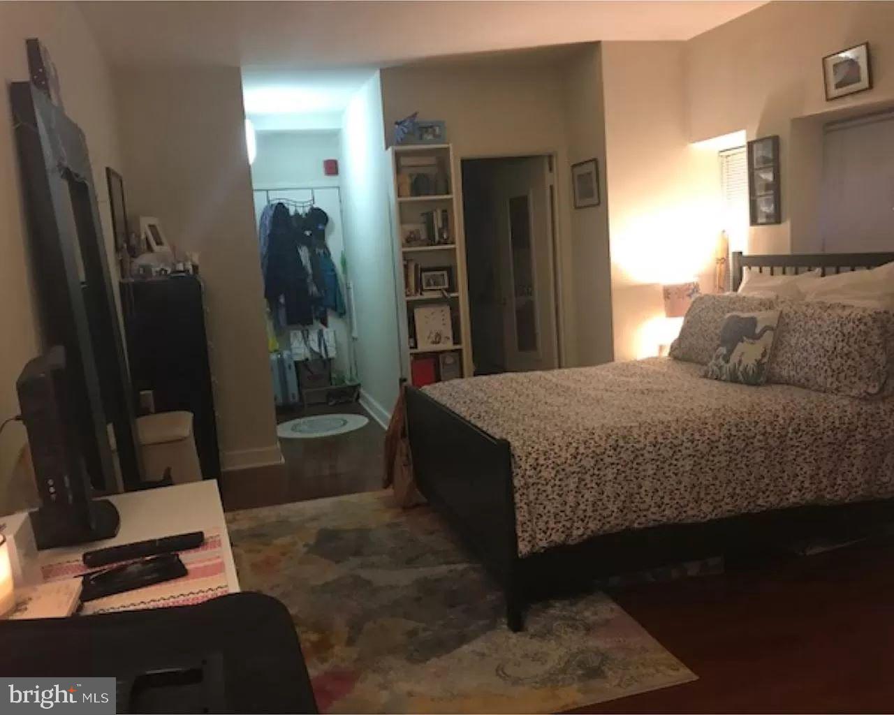 2015 WALNUT ST #201A