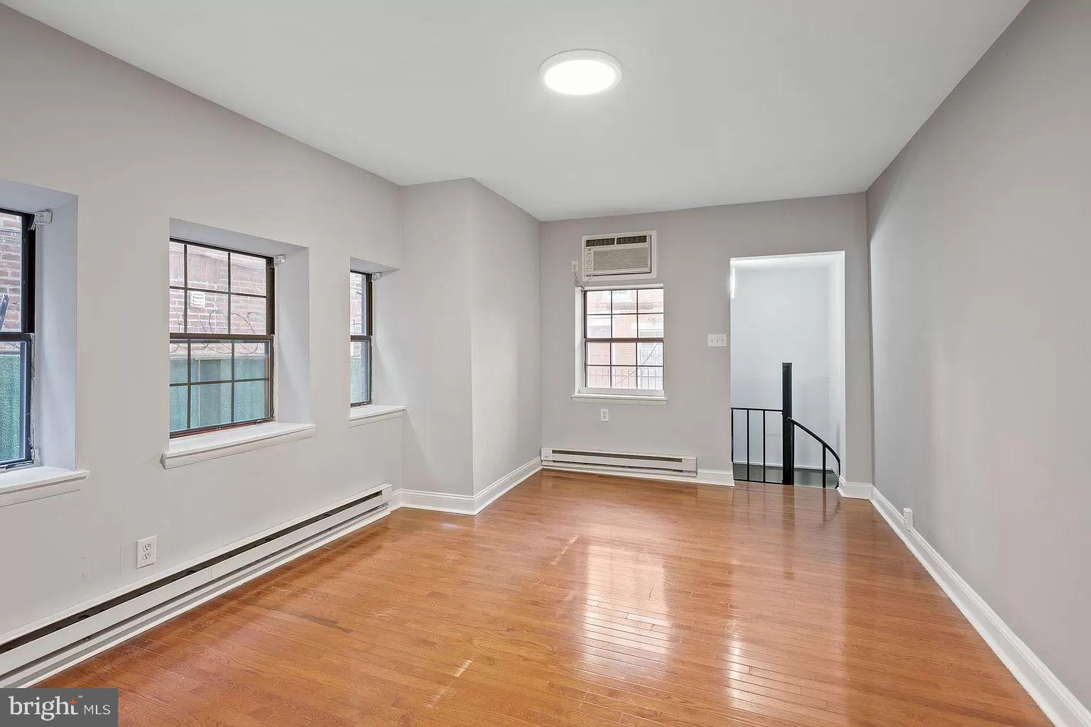 2015 WALNUT ST #201A