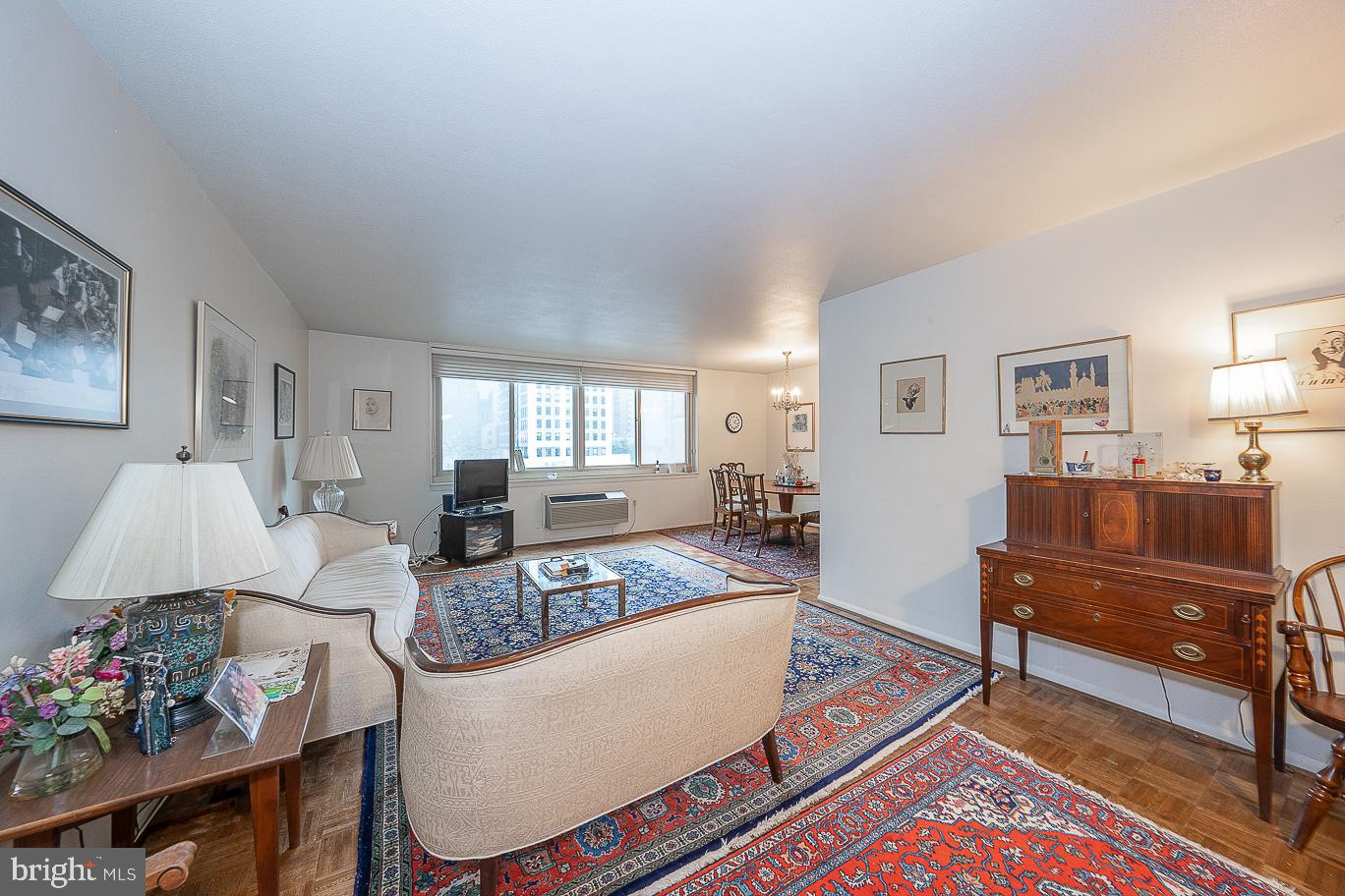 1919 Chestnut St #606