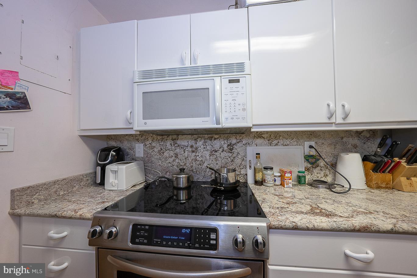 1919 Chestnut St #606