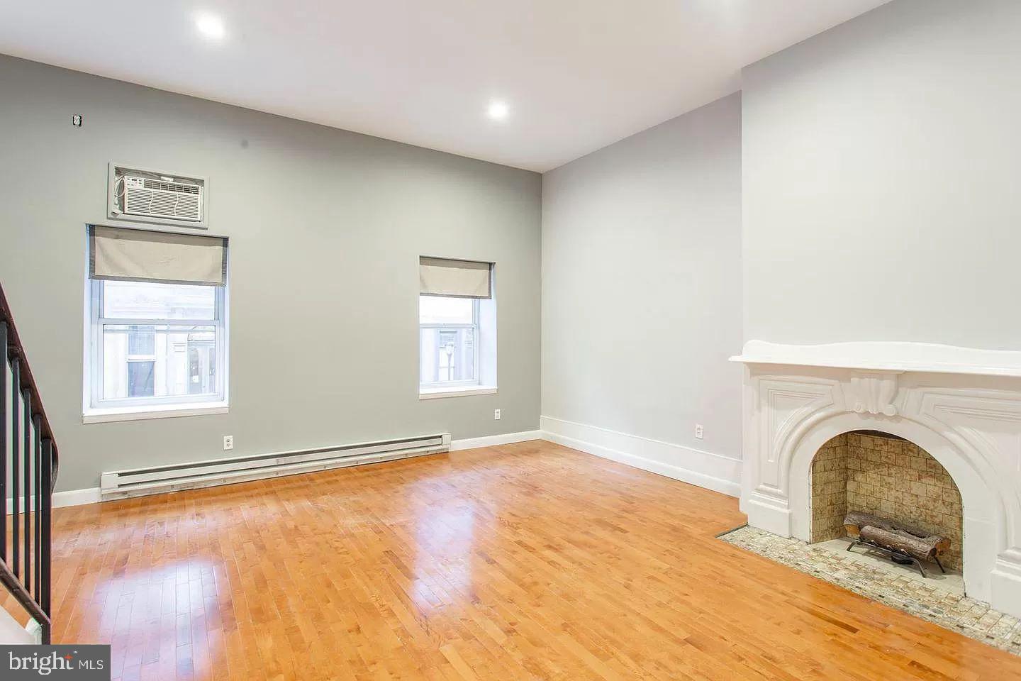 2015 WALNUT ST #202