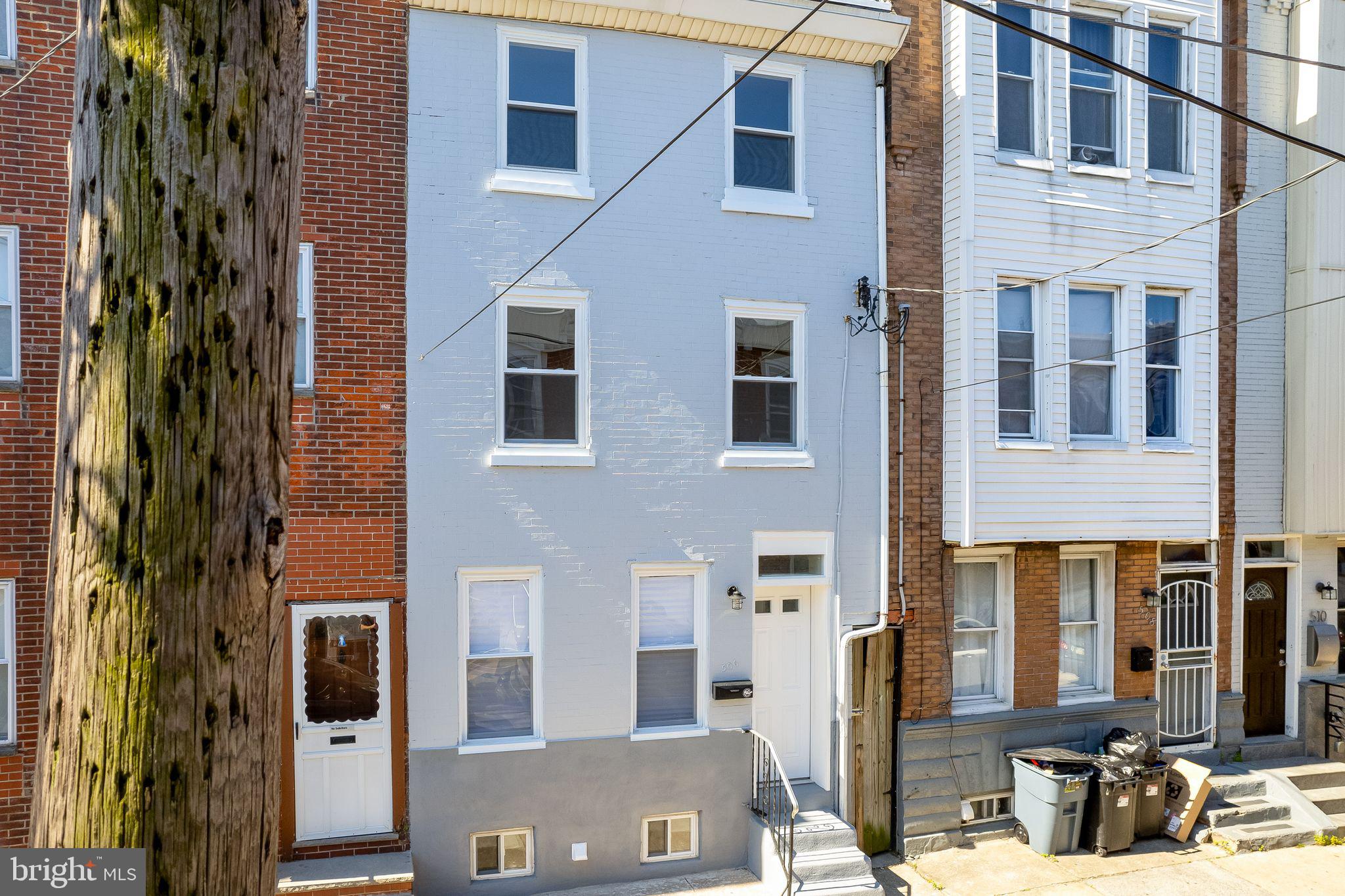 506 Mountain St
