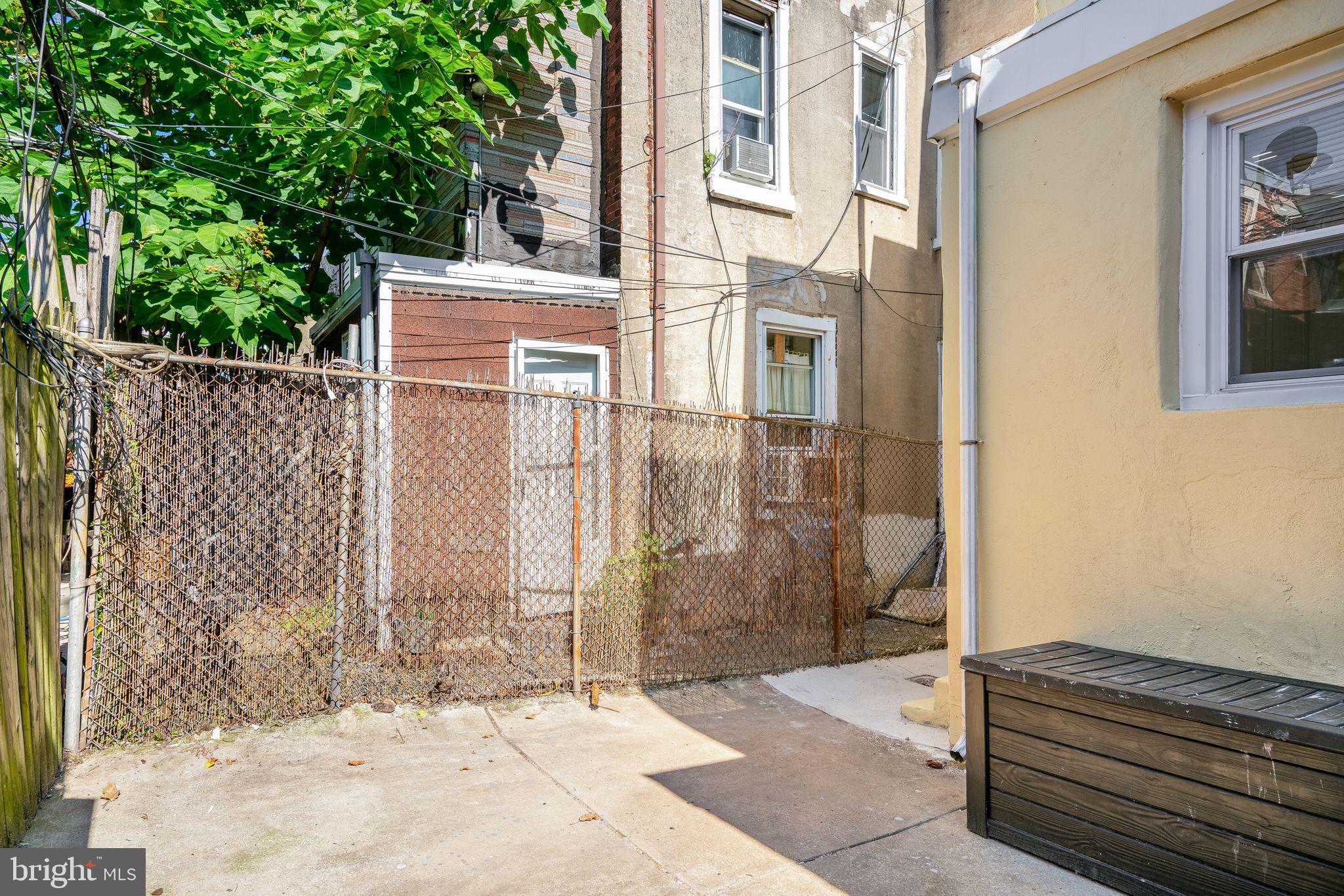 506 Mountain St
