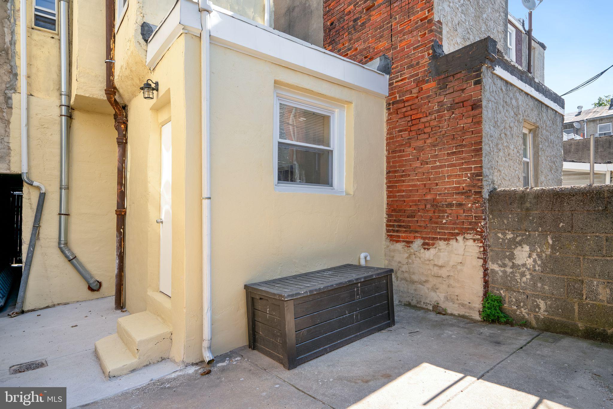 506 Mountain St