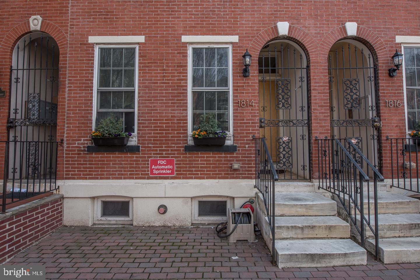 1814 CHRISTIAN ST #3