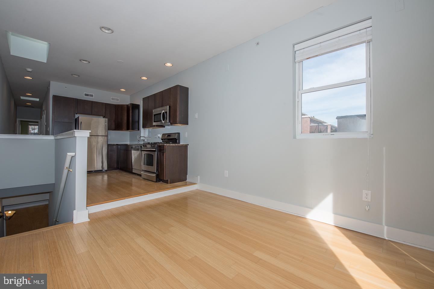 1814 CHRISTIAN ST #3