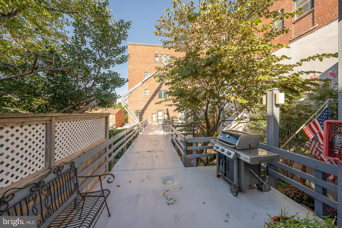 838 N NEWKIRK ST #G1
