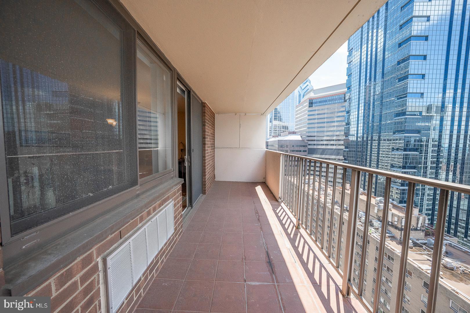 1901-45 John F Kennedy Blvd #2720