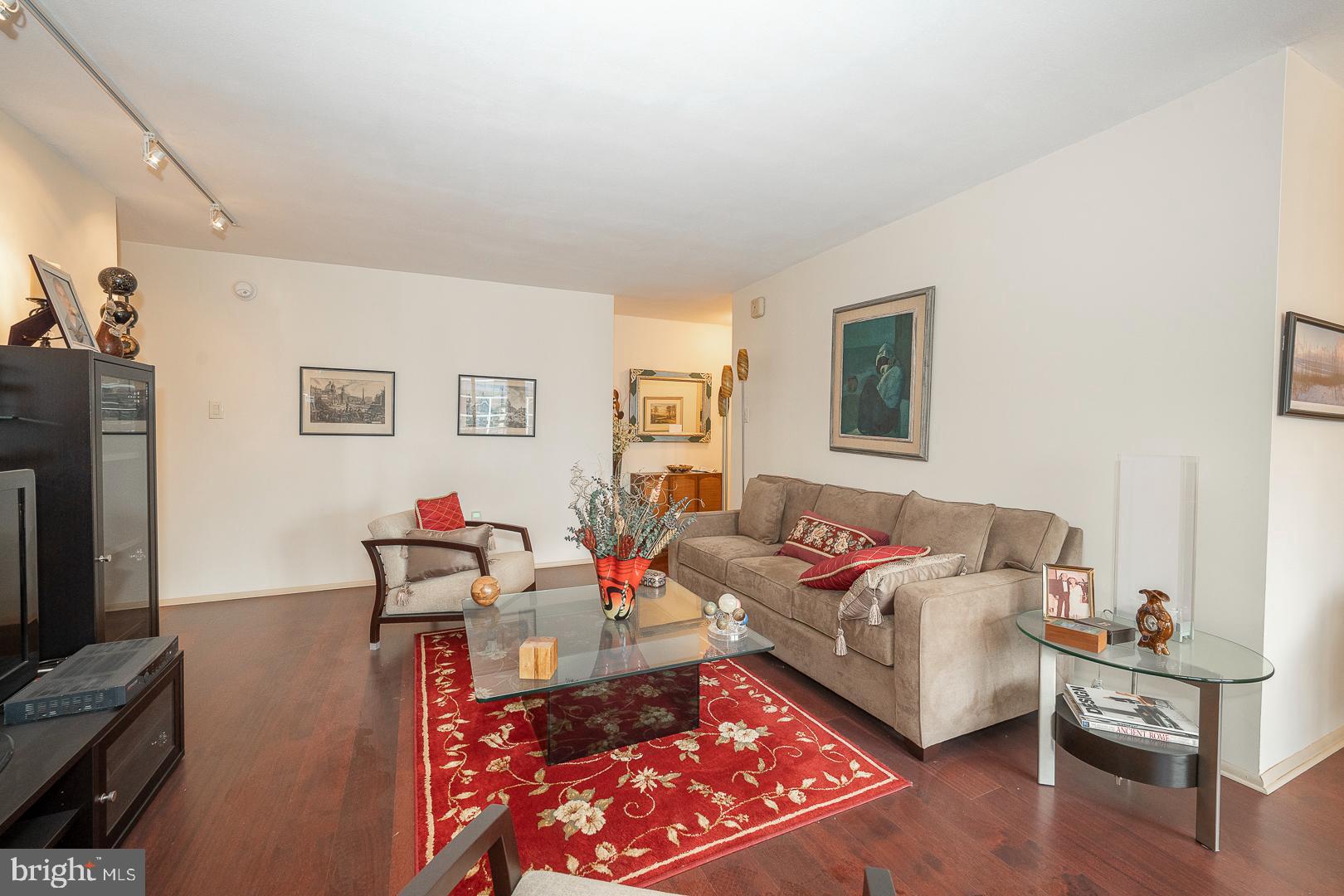 1901-45 John F Kennedy Blvd #2720