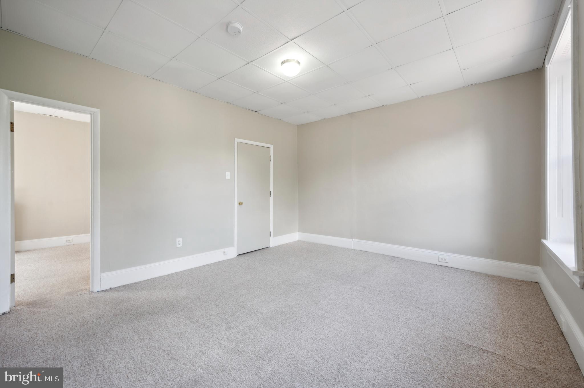 562 DUPONT ST #1