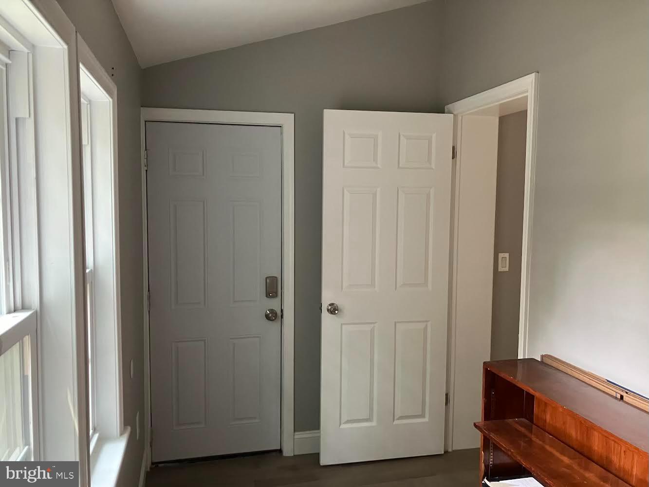 216 BUCKINGHAM PL #1