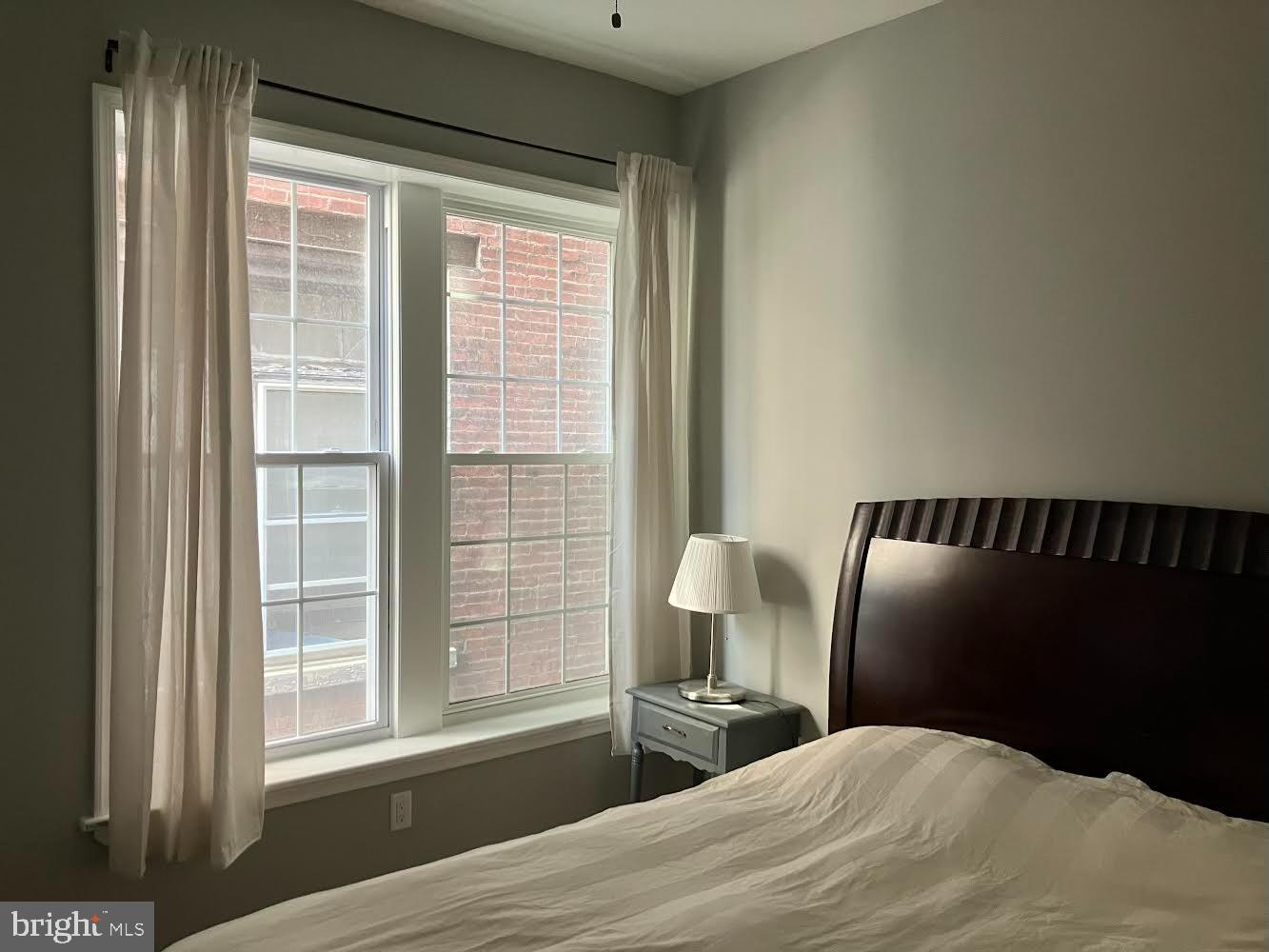 216 BUCKINGHAM PL #1