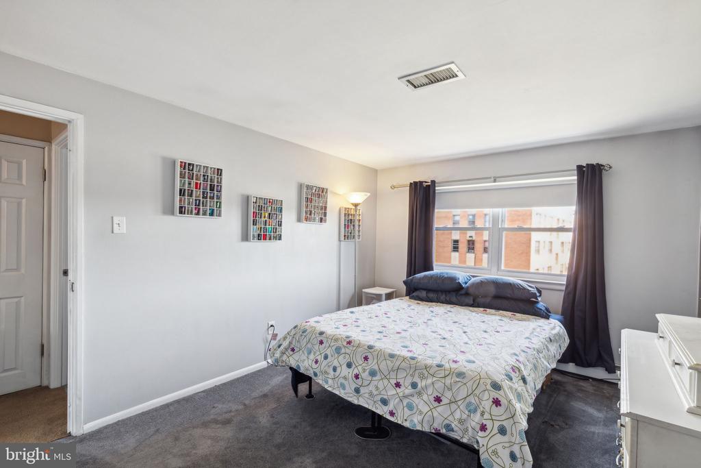 3415 Brookview Rd