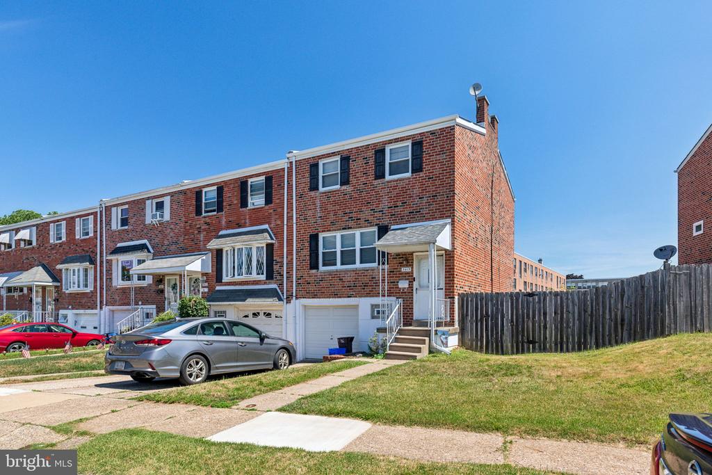 3415 Brookview Rd