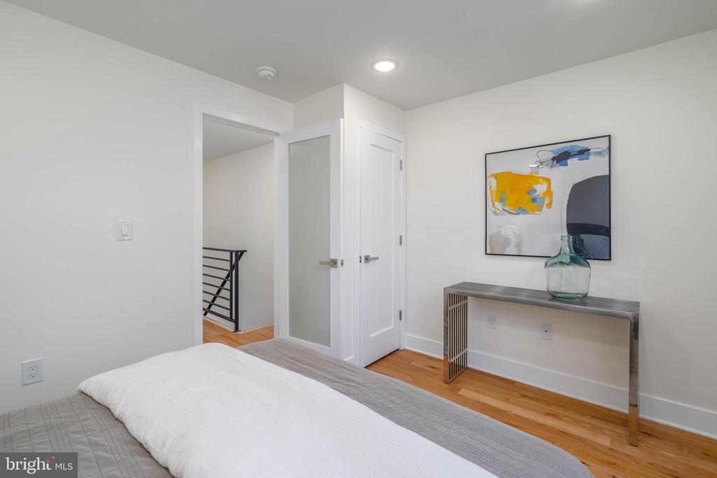 115 Morris St