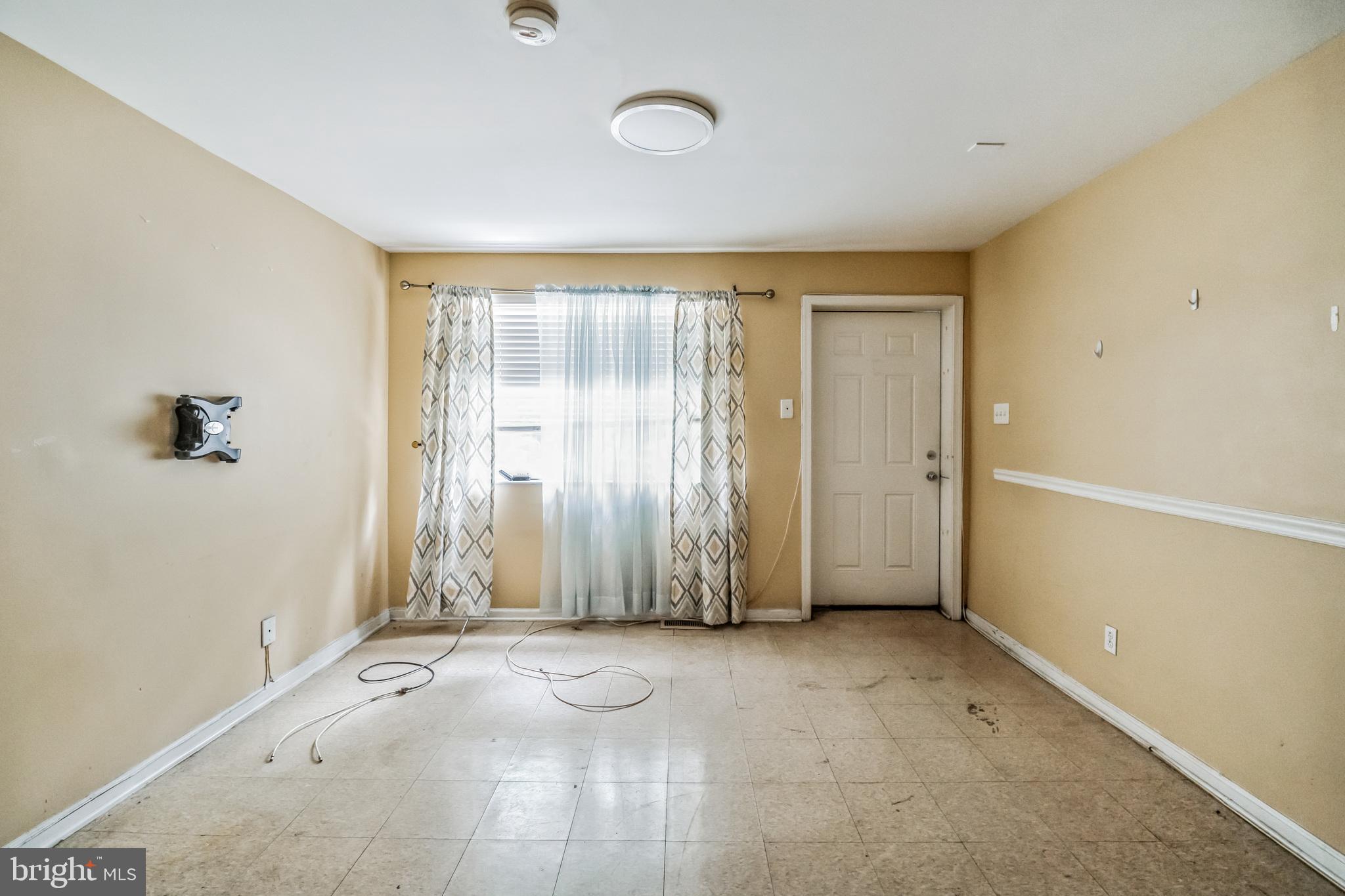 3852-54 Spring Garden St