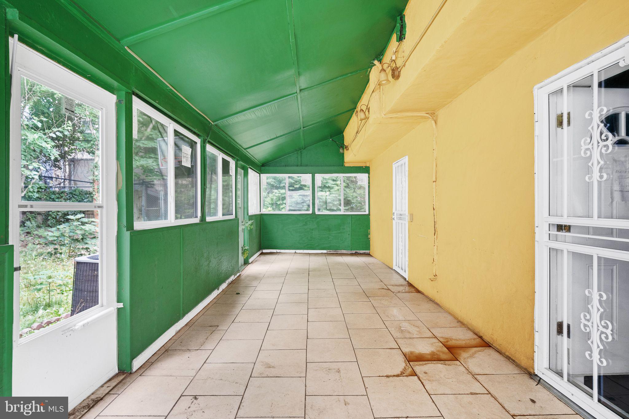 3852-54 Spring Garden St