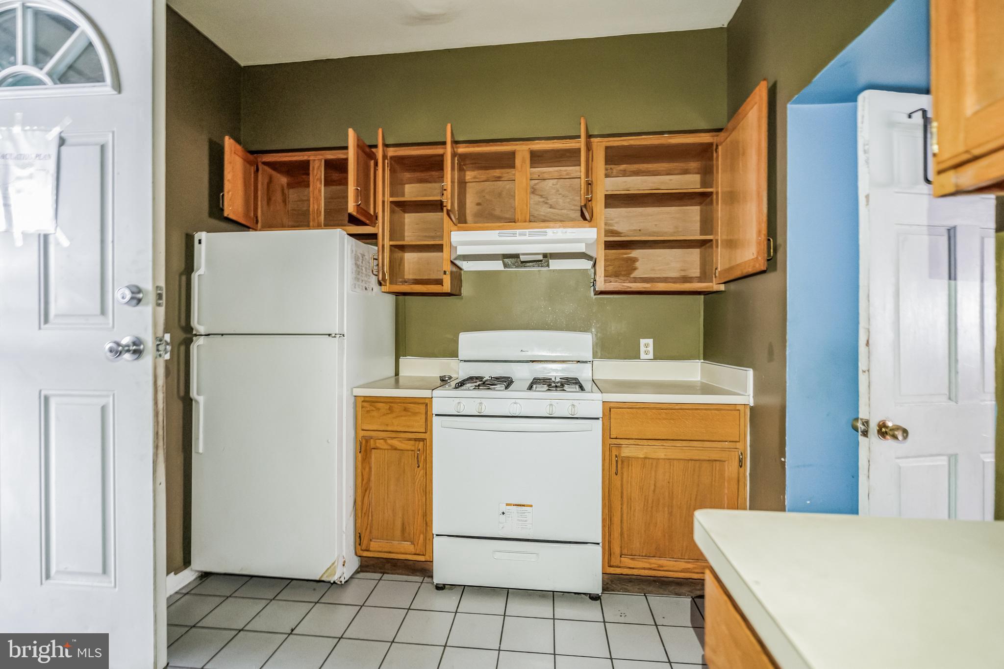 3852-54 Spring Garden St