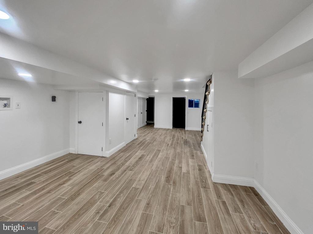 55 E Montana St