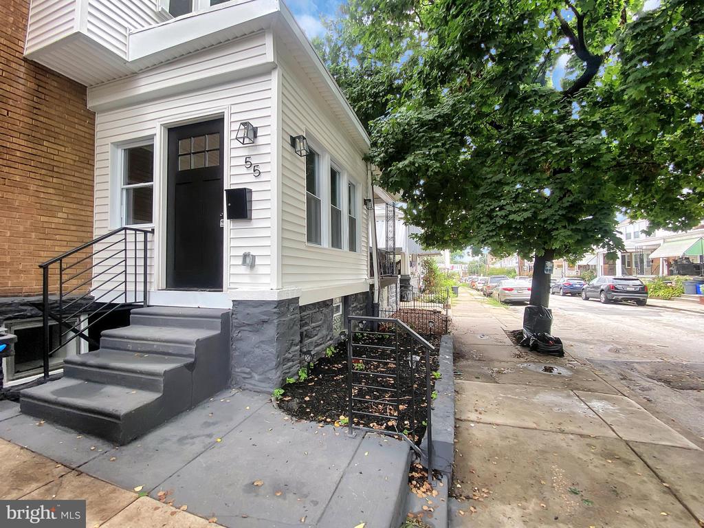 55 E Montana St