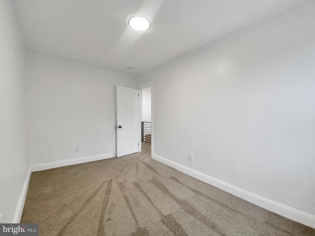 55 E Montana St