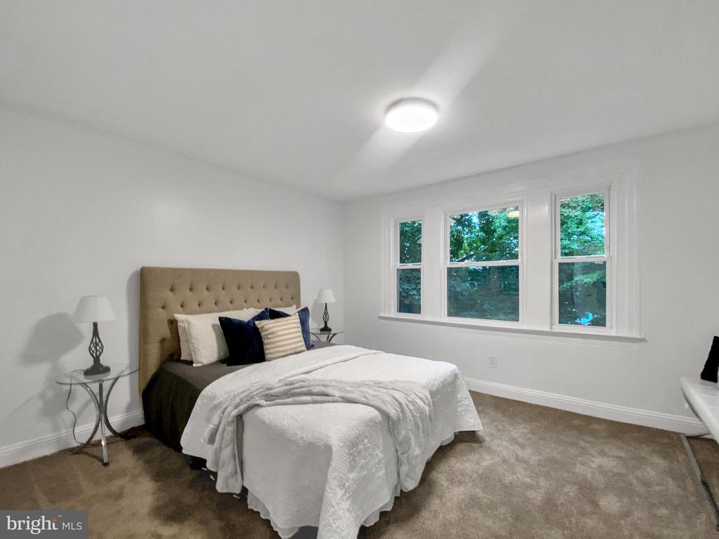 55 E Montana St
