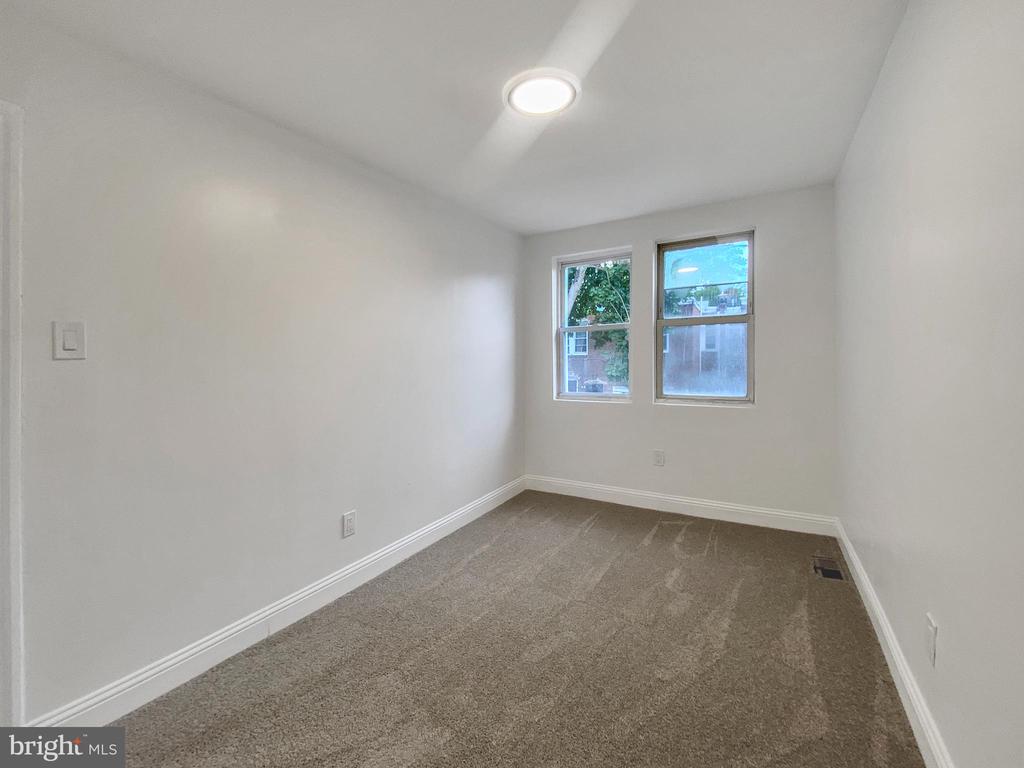 55 E Montana St