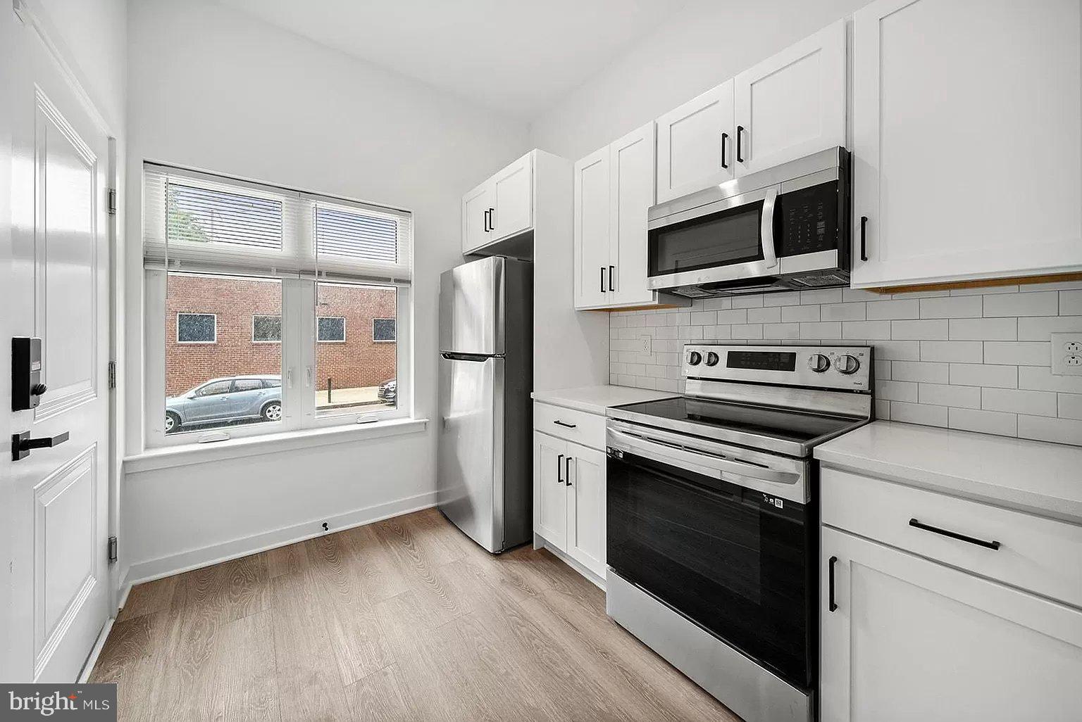 1301 W CLEARFIELD ST #A