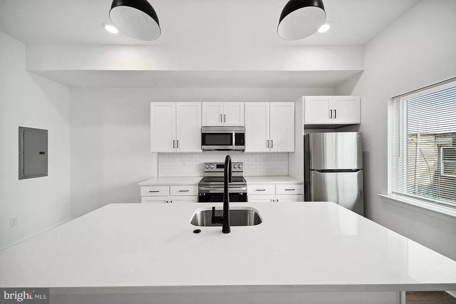 1301 W CLEARFIELD ST #A