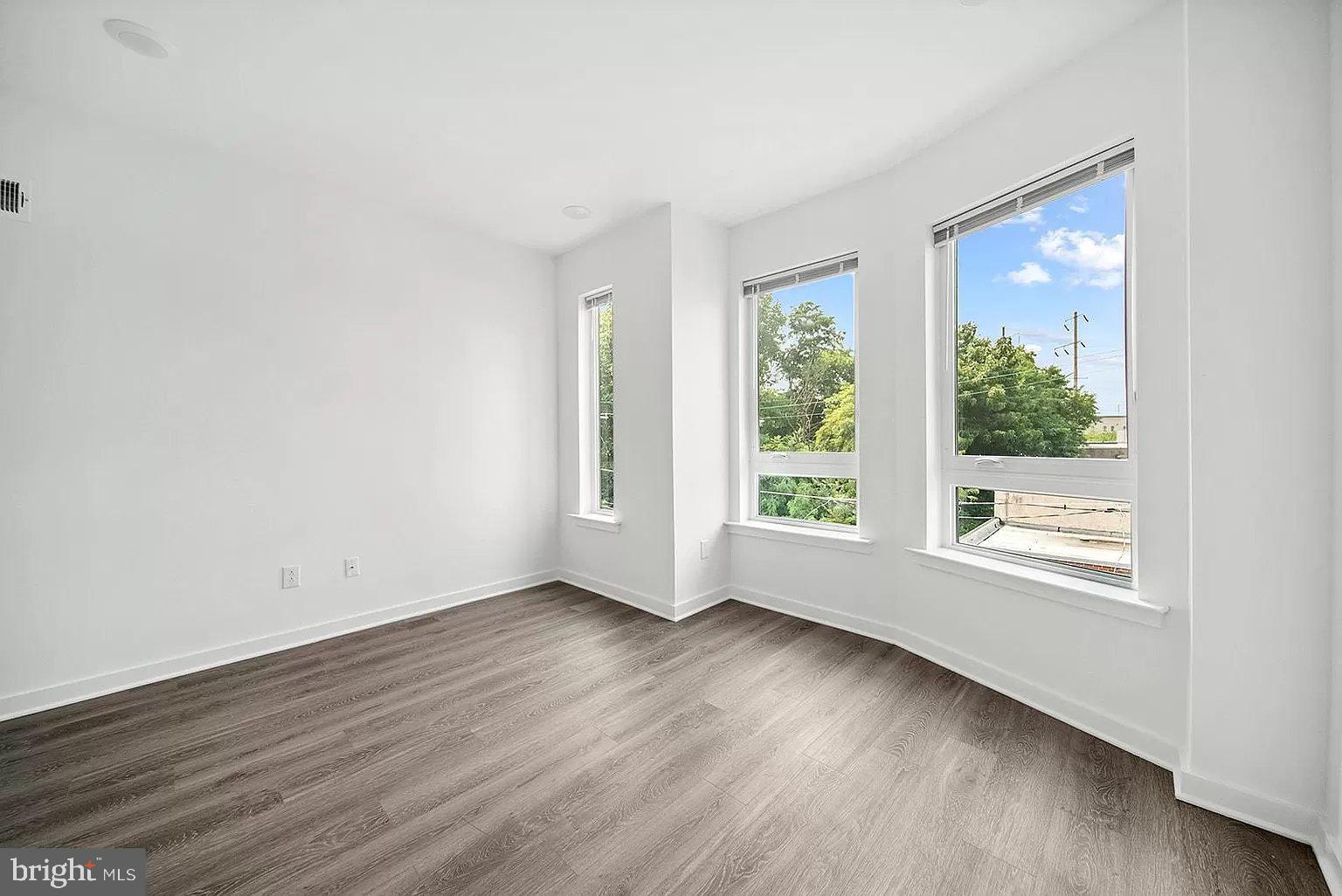 1301 W CLEARFIELD ST #A