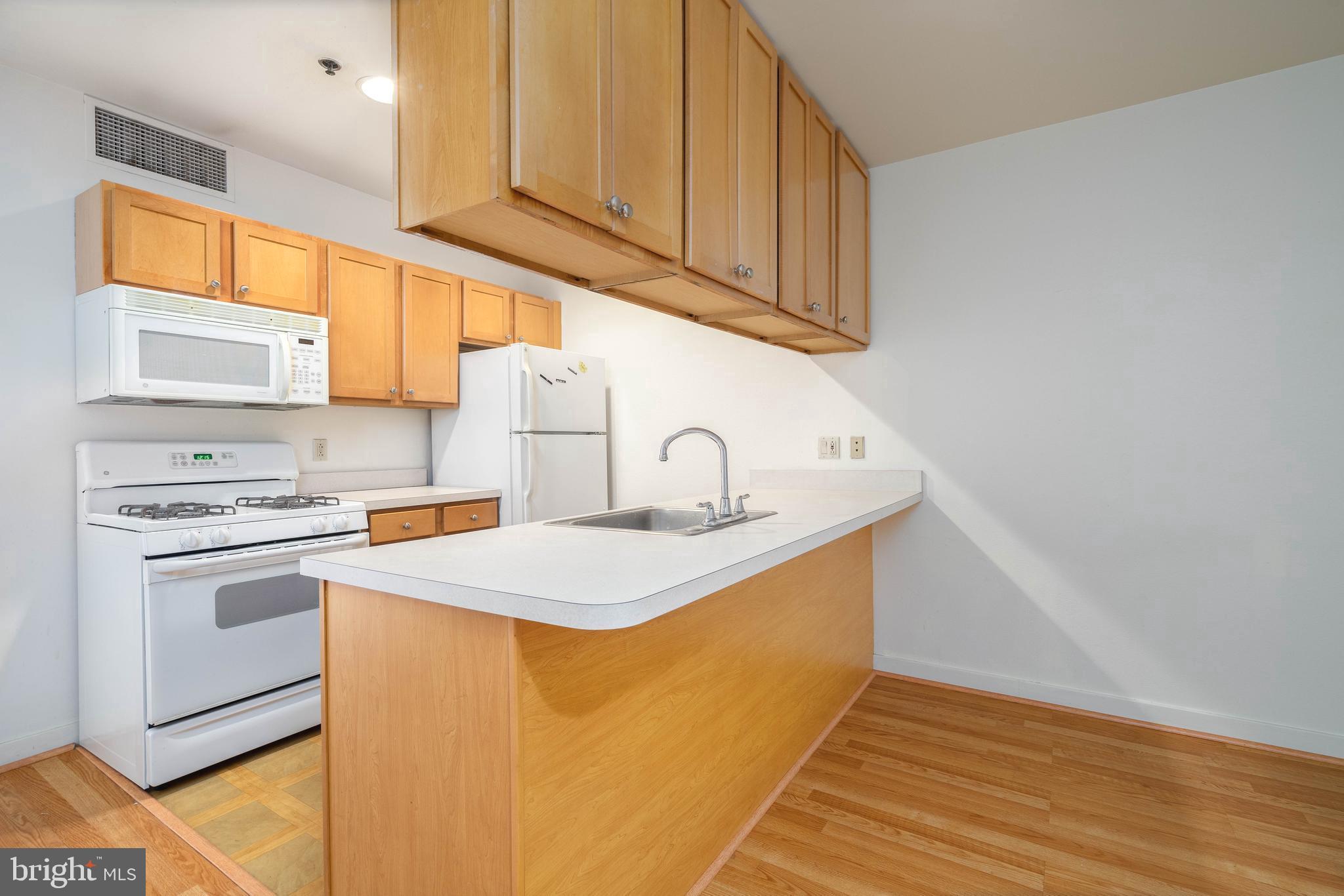 1100 Vine St #415