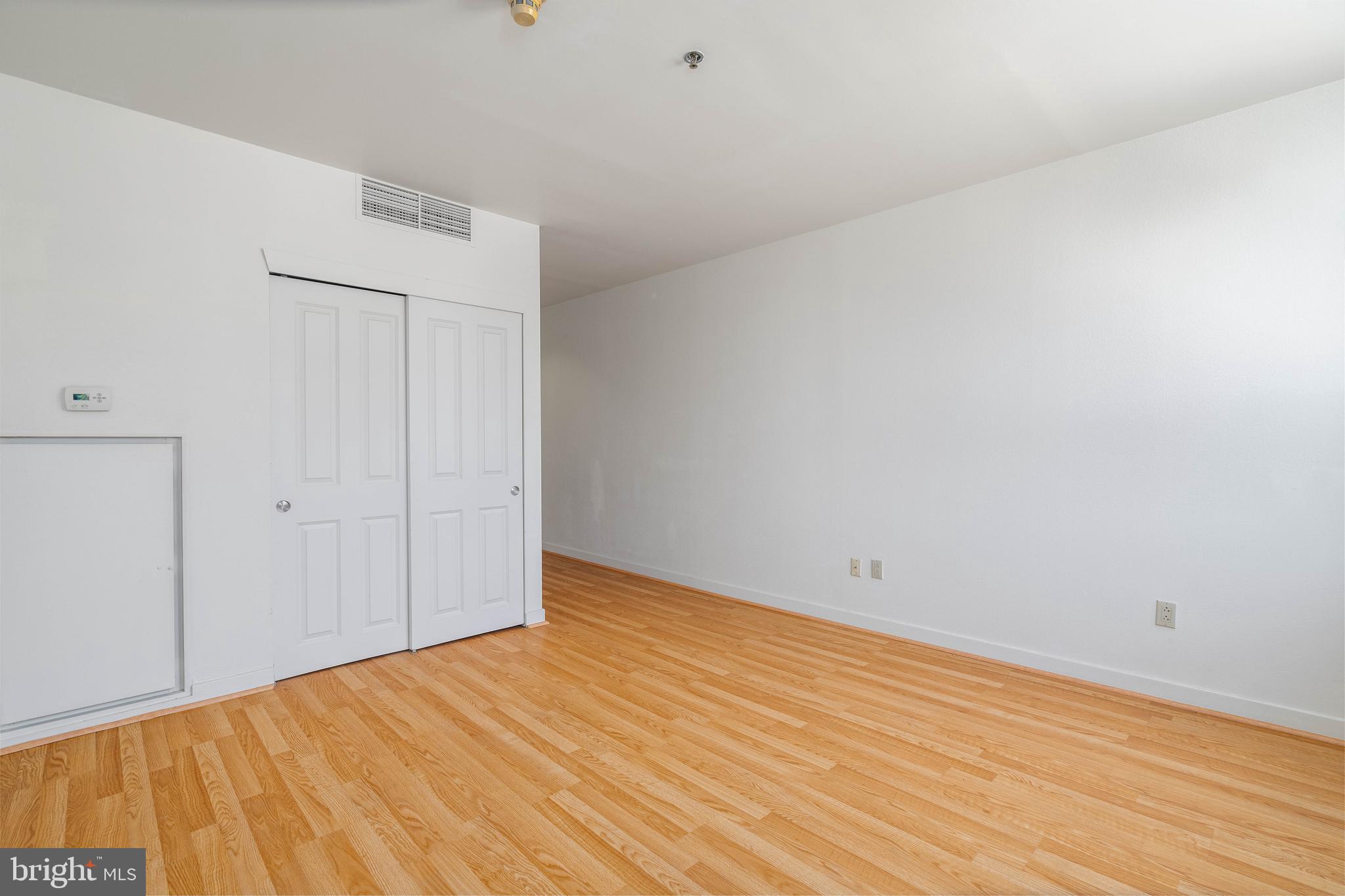 1100 Vine St #415