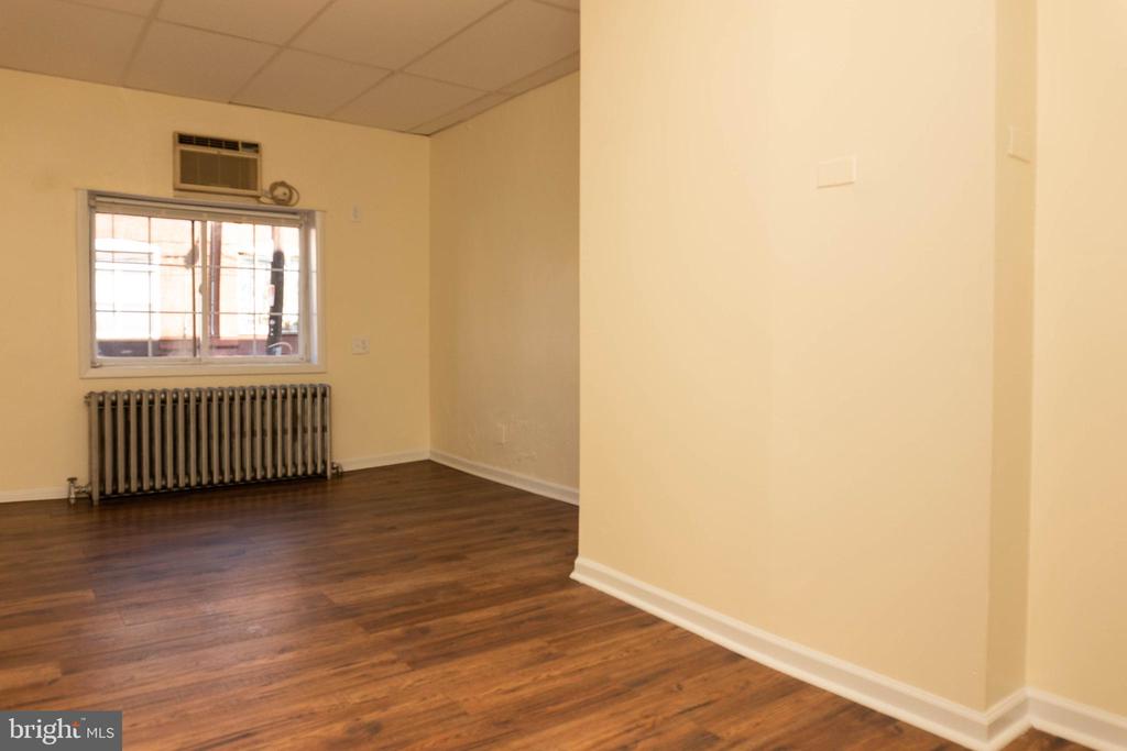 1837 S 18TH ST #1ST FLOOR