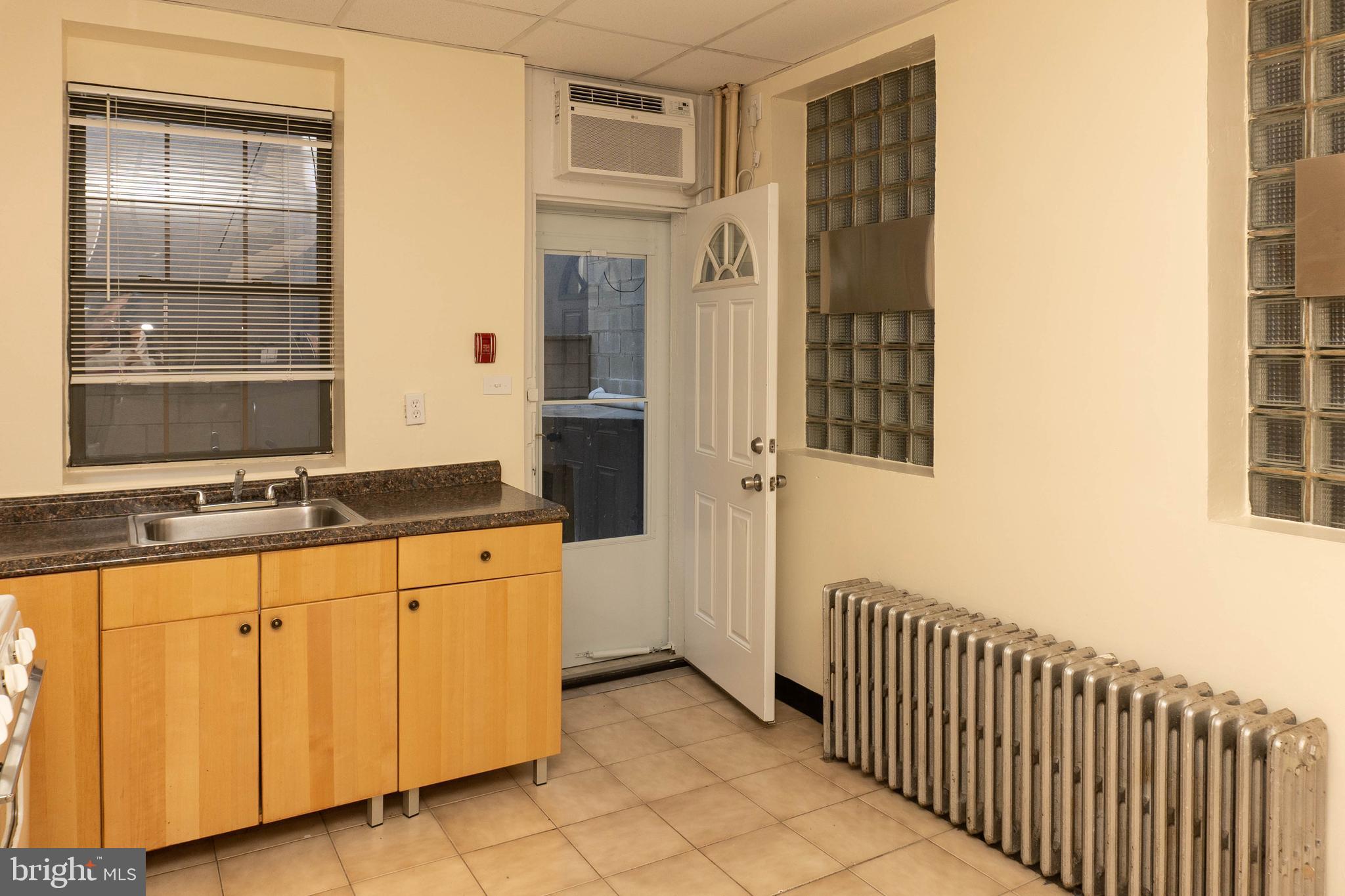 1837 S 18TH ST #1ST FLOOR