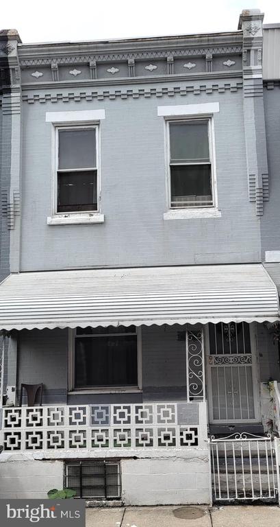 1942 N Patton St